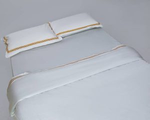 White Classic Set - Image 4