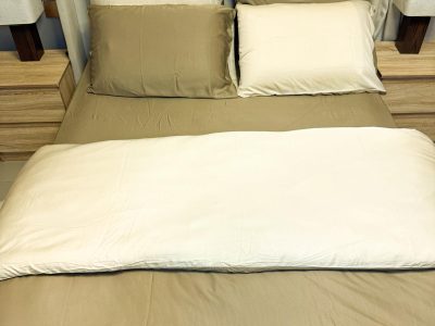 Deep taupe/Beige Classic